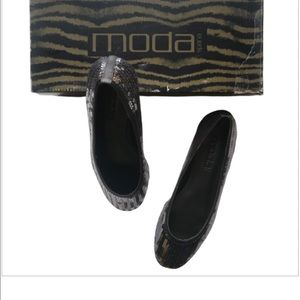 Moda Spana Sequin Silver Flats size 8